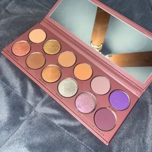 Kylie x Jordyn Eyeshadow Palette